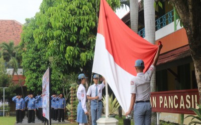 PERAYAAN HARI KEBANGKITAN NASIONAL DI SMA NEGERI 1 KENDAL